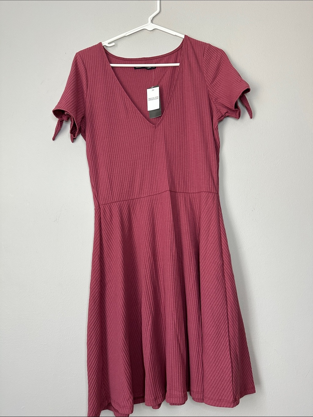 Abercrombie & Finch Ribbed V-Neck Short Sleeve Dress in Dusty Rose L NWT